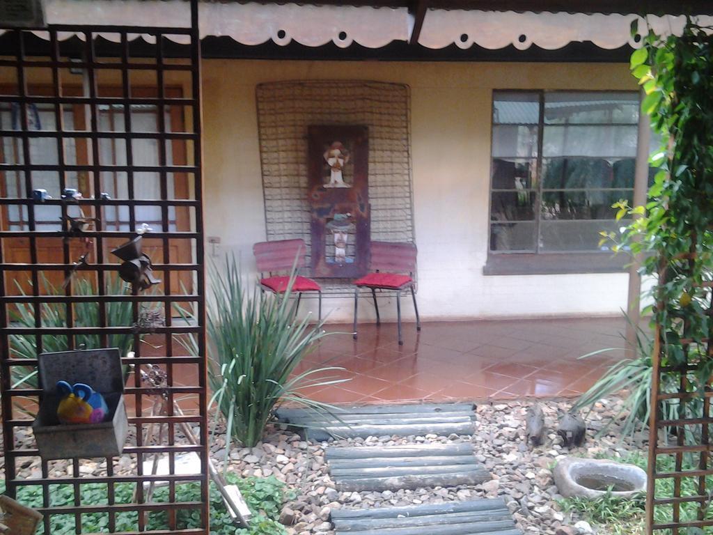 Africas Eden Guesthouse Mookgophong Exterior photo